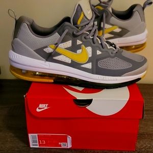 Mens size 13 Nike Air Max,, Yellow grey and white